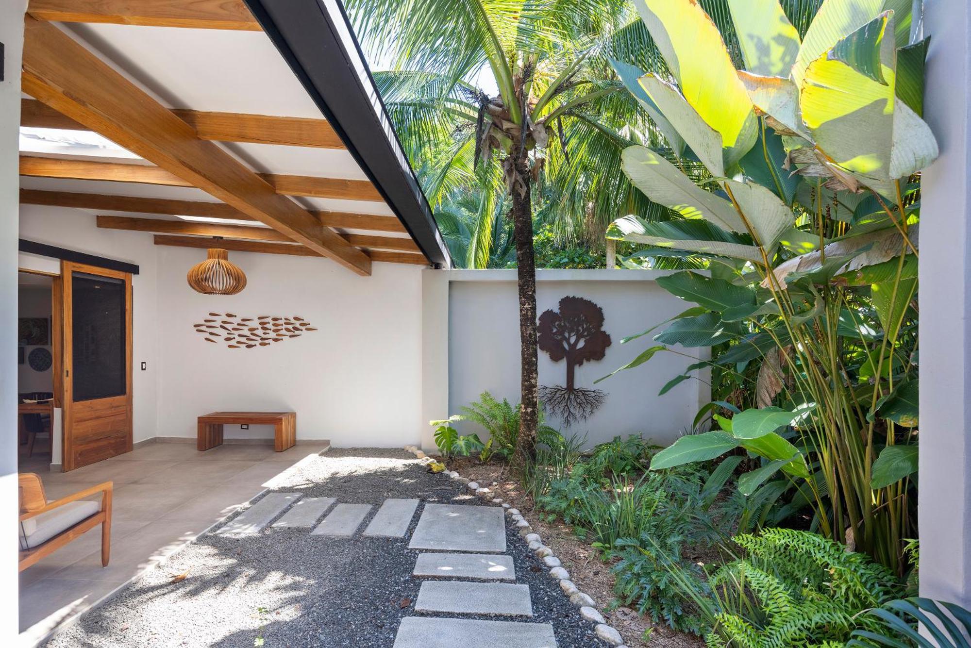 Lodge El Remanso Rainforest *
